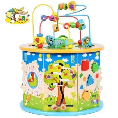 Boîte à outils en bois pour la maternelle